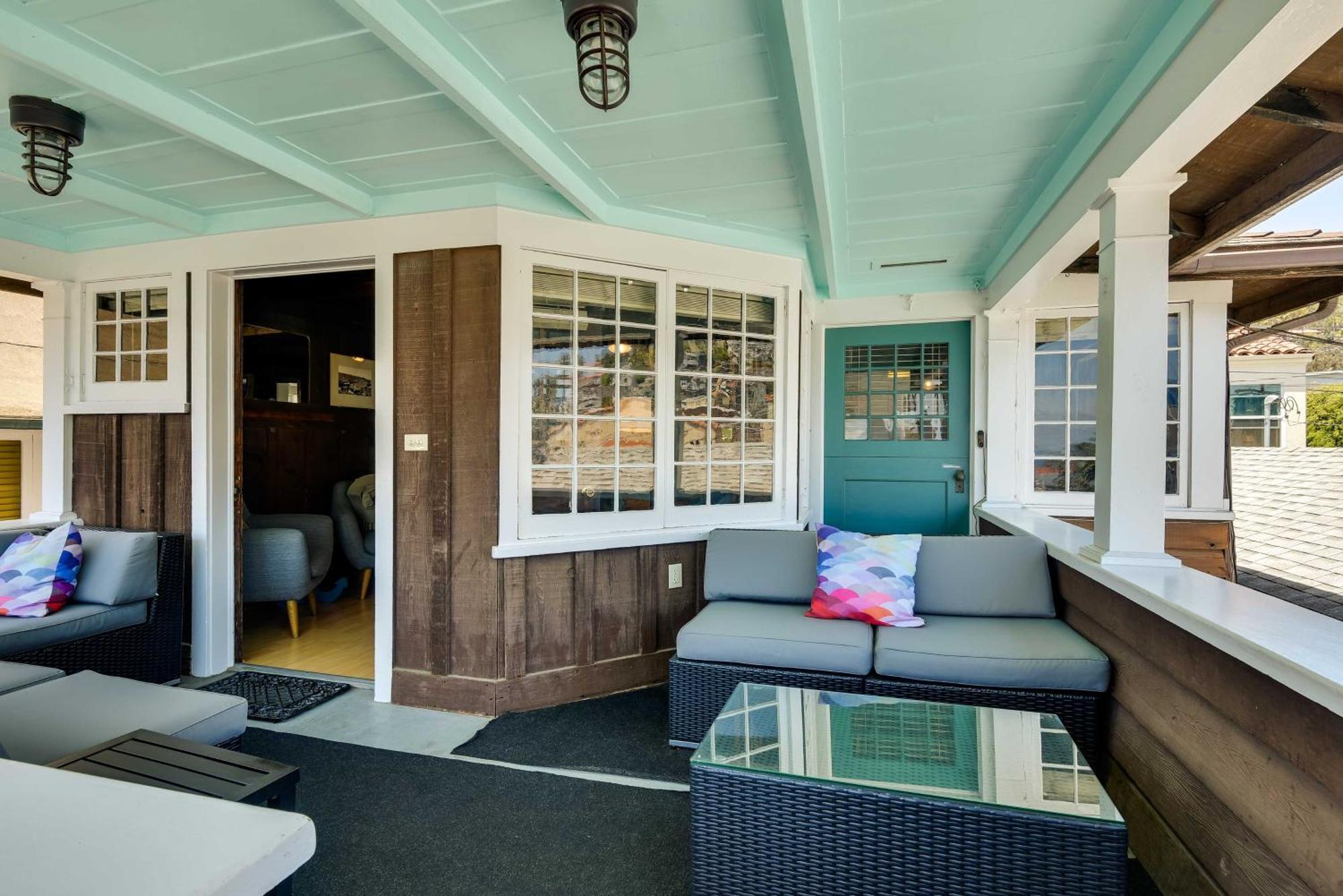Charming Catalina Gem With Deck Walk To The Beach! อาวาลอน ภายนอก รูปภาพ